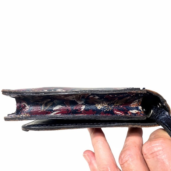 Patricia Nash "Scarlet Bloom" Leather Apricale Crossbody Bag With Dust Bag - Picture 11 of 16